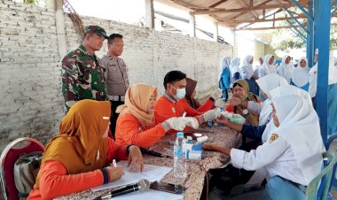 Sinergitas-Polres-Probolinggo-Kota-Bersama-Kodim-0820-Salurkan-Vitamin-Tekan-Stunting