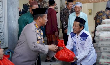 Gelar-Jumat-Curhat-Polresta-Sidoarjo-Bantu-Pembangunan-Masjid-Al-Mubarokah
