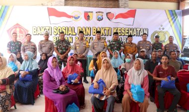 TNI-Polri-Gelar-Bakti-Sosial-dan-Kesehatan-di-Desa-Kedungcangkring-Jabon