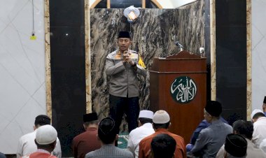 Cooling-System-Kapolres-Kediri-Kota-Sambangi-Jemaah-Masjid-As-Sakinah
