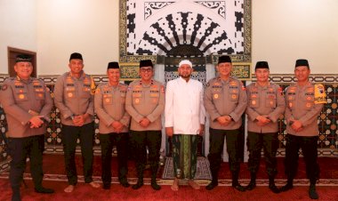 Pasca-Pemilu-2024,-Habib-Syech-Ajak-Masyarakat-Jaga-Persatuan-dan-Kesatuan-demi-NKRI