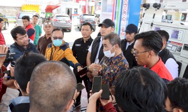 Polres-Malang-Sidak-SPBU,-Pastikan-Kondisi-BBM-Aman-Saat-Mudik-Lebaran-2024