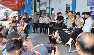 Polres-Tulungagung-Amankan-Sopir-Bus-Jurusan-Blitar---Lampung-Positif-Narkoba-di-Terminal-Gayatri