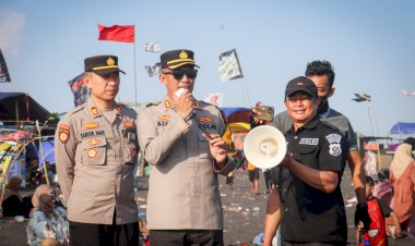 Cegah-Laka-Laut-Pada-Lebaran-Ketupat-Sinergitas-TNI---Polri-Beri-Pengamanan-di-Pantai-Watu-Pecak-Lumajang