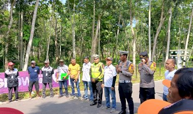 Cara-Humanis-Polres-Jember-Cegah-Bali,-Gandeng-IMI-Beri-Wadah-Pecinta-Otomotif-Latber-Dragsetting