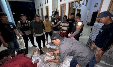 Polres-Probolinggo-Berhasil-Amankan-Ratusan-Bahan-Peledak-Jenis-Mercon-di-Besuk