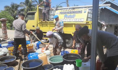 Polres-Pacitan-kembali-Salurkan-Bantuan-Air-Bersih-untuk-Warga-Desa-Klesem