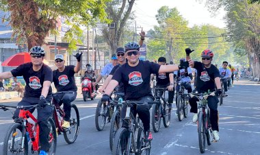 Polres-Lumajang-Gelar-Gowes,-Ribuan-Pesepeda-Sambut-Hari-Bhayangkara-ke---80