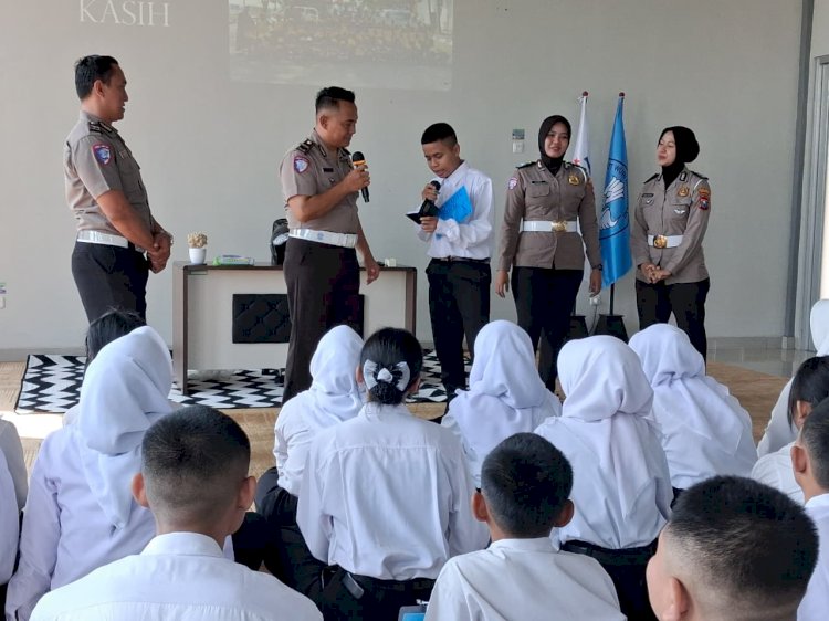 Polres Mojokerto Edukasi Pelajar Tanamkan Budaya Tertib Lalu Lintas dan Cegah Perundungan