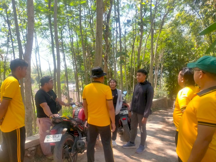Respon Cepat Call Center 110 Polres Bondowoso Selamatkan 2 Warga Tersesat di Puncak Mahadewa Curahdami