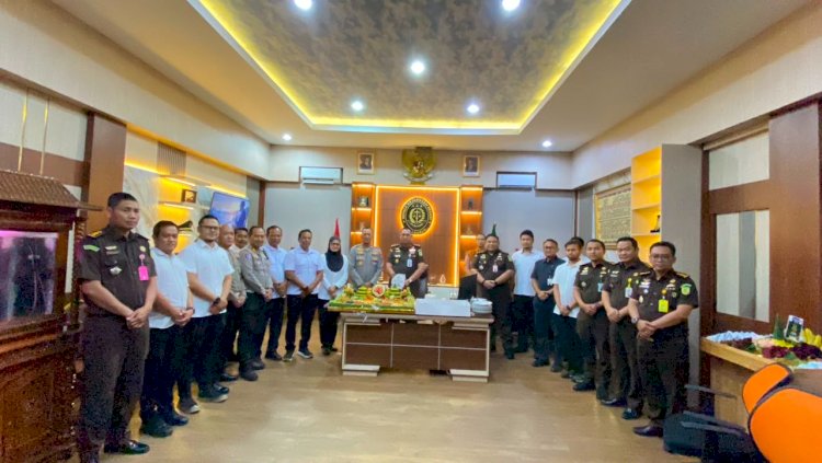 Polresta Sidoarjo Beri Kejutan Hari Bhakti Adhyaksa ke-66, Perkuat Sinergitas Bersama Kejari Sidoarjo