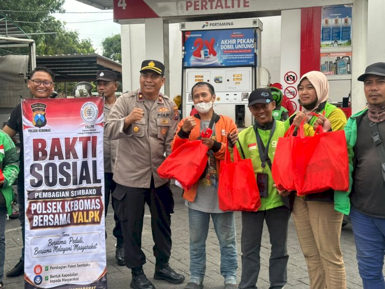 Polsek Kebomas Gandeng YALPK Group Gelar Baksos Ojol Gresik Sumringah Dapat Sembako dan BBM Gratis